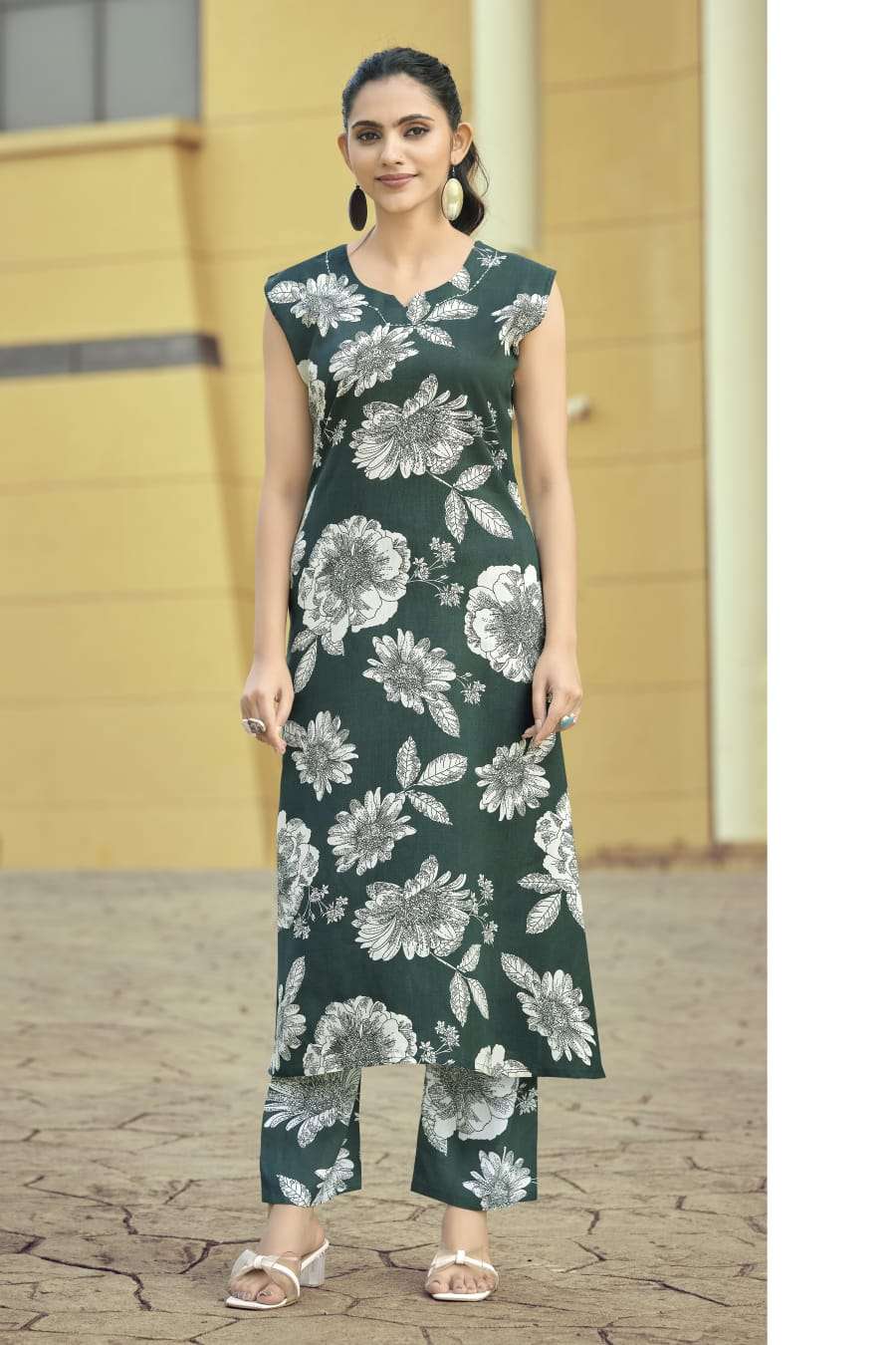 TIPS AND TOPS OLIVIA VOL 4 RAYON PRINT FLAIRED KURTI WITH BOTTOM PAIR 