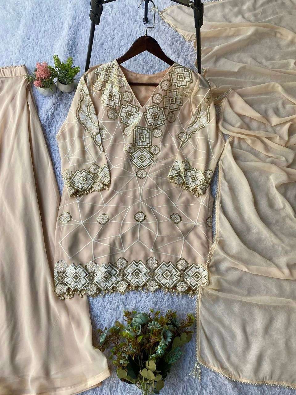 LG 2063 MOTHER DAUGHTER TWINNING COLLECTION