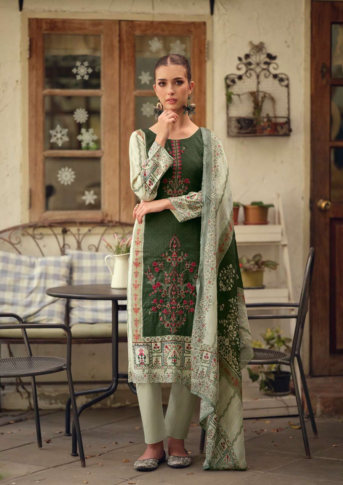 NISANKA AZAA VOL 4 VISCOSE LAWN FANCY EMBROIDERY WORK SUIT