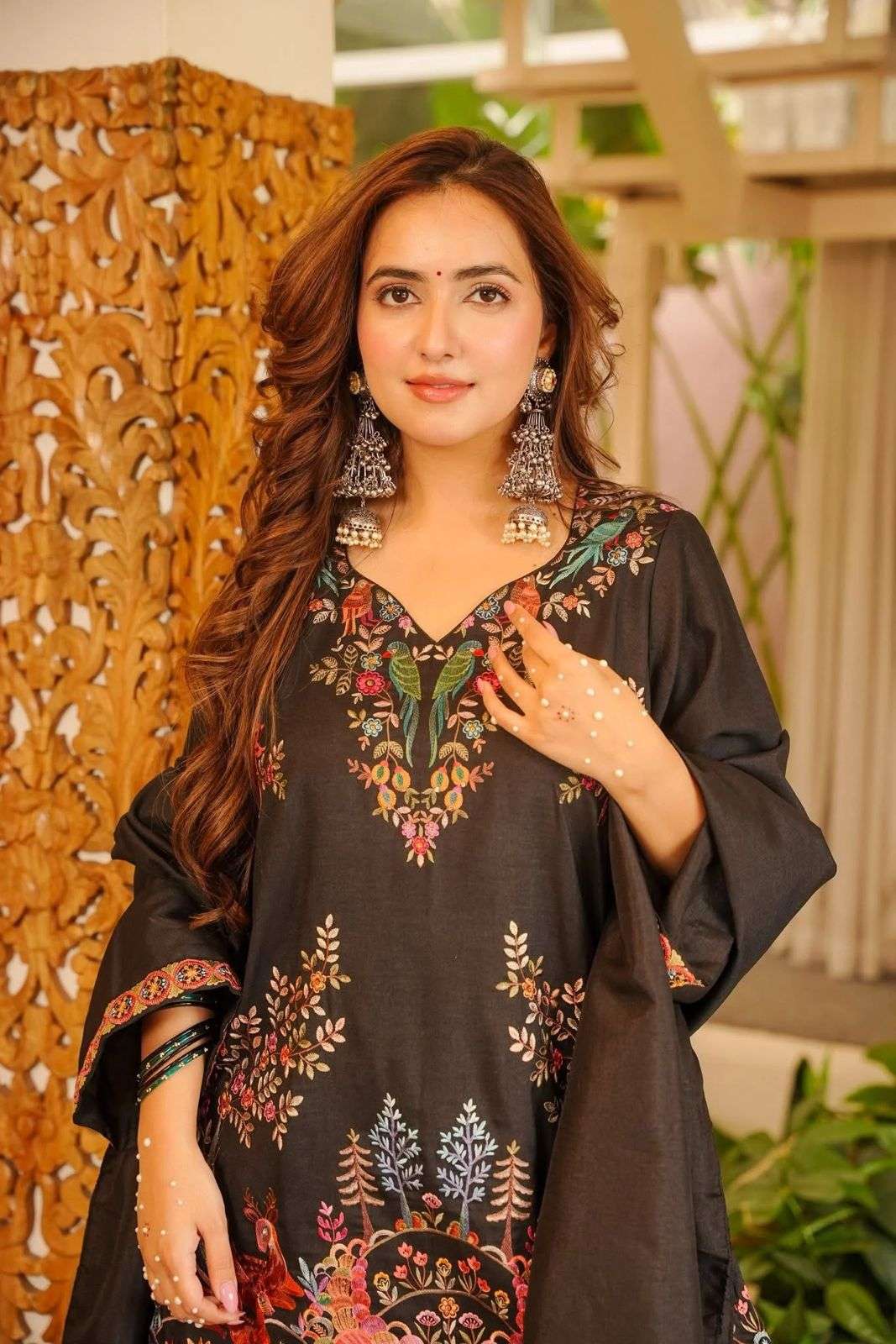 LG 2102 ROMAN SILK BEAUTIFUL DESIGNER LOOK PARTY LADIES TOP SALWAAR WITH DUPATTA 