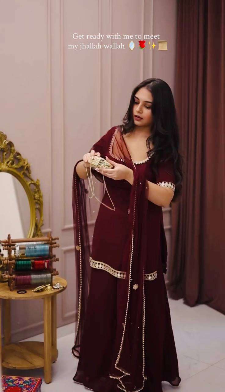 SRK 5250 GEORGETTE SEQUENCE EMBROIDERY DESIGNER WORK PARTY WEAR LADIES SUIT